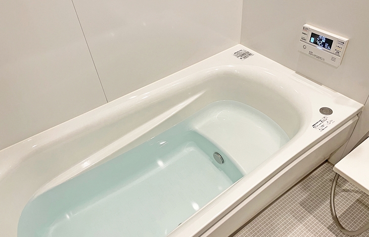 温かいお風呂が長続きする高断熱浴槽と保温機能
