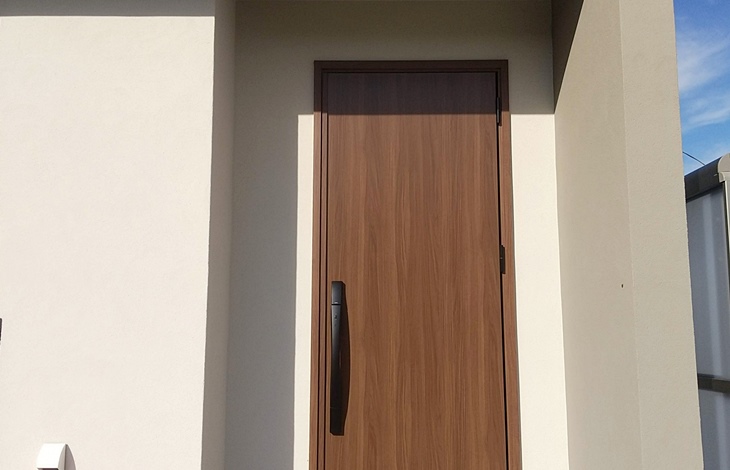 木材や空気は熱伝導率が低く、熱が伝わりにくい