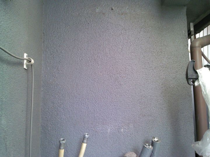 給湯器を取り外します