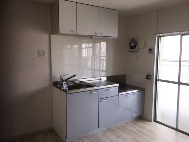 きれいなキッチンに生まれ変わりました。