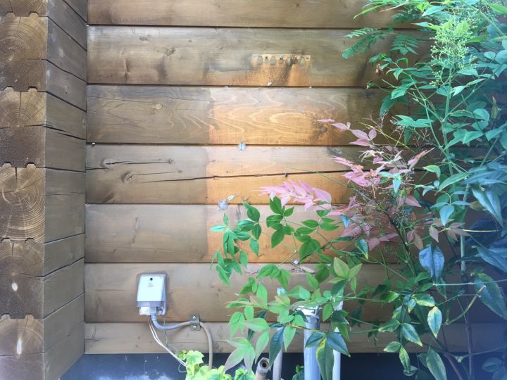 新しい給湯器を取り付けます