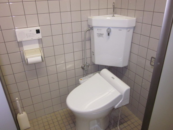 和式トイレから洋式トイレに変更　中間市