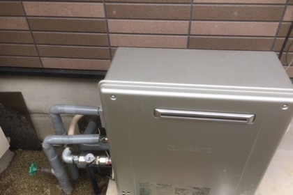 石油ボイラーからガス給湯器に交換　北九州市若松区