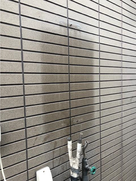 給湯器を取り外します