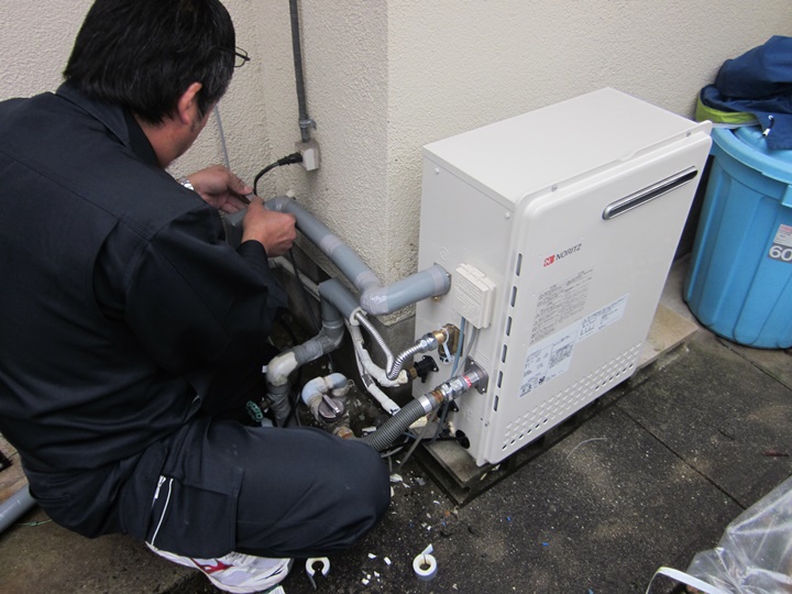 配管、保温材工事