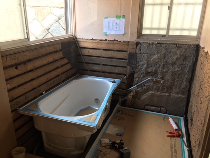 ユニットバス組み立て