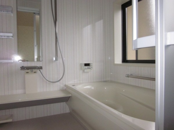 在来タイルの風呂からＴＯＴOサザナ1717に変更しました