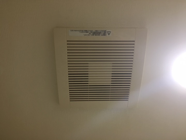 トイレ換気扇施工後