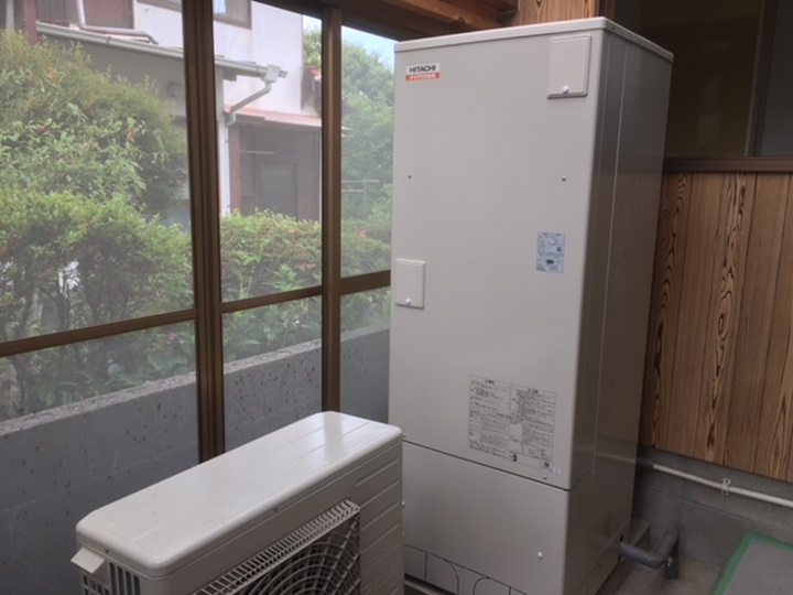 エコキュート施工後　エコキュートは直圧式高い給湯圧力の日立ナイアガラ出湯を設置しました。シャワーの出が弱い等でお困りの方はこの商品はおすすめです。