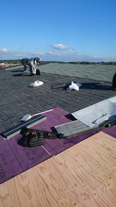 既存コロニアルを撤去します。