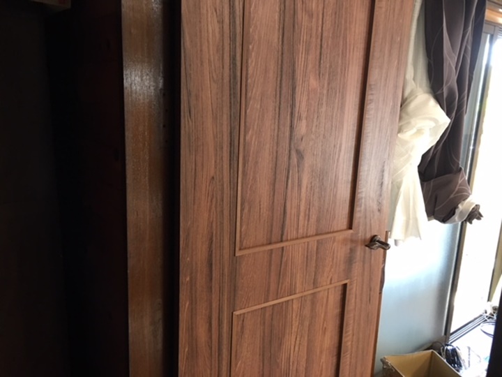 洋間建具交換後<br />