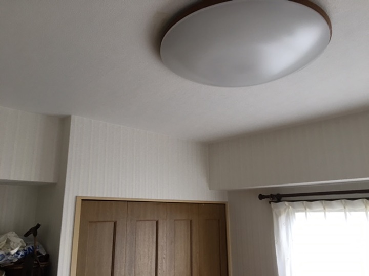 洋間クロス施工後