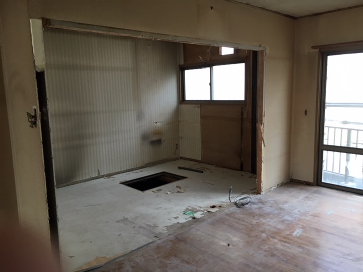 キッチン、対面壁解体