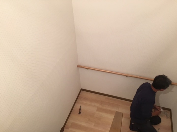 室内に階段があるメゾネットタイプのマンションです。