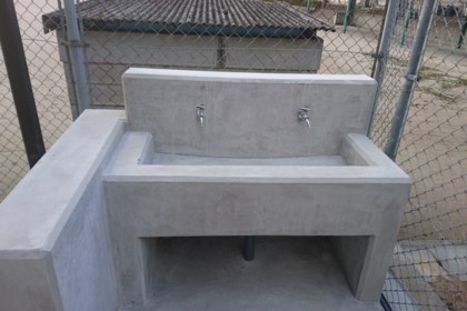 足洗い場及び手洗い場工事、土間打ち工事　八幡西区