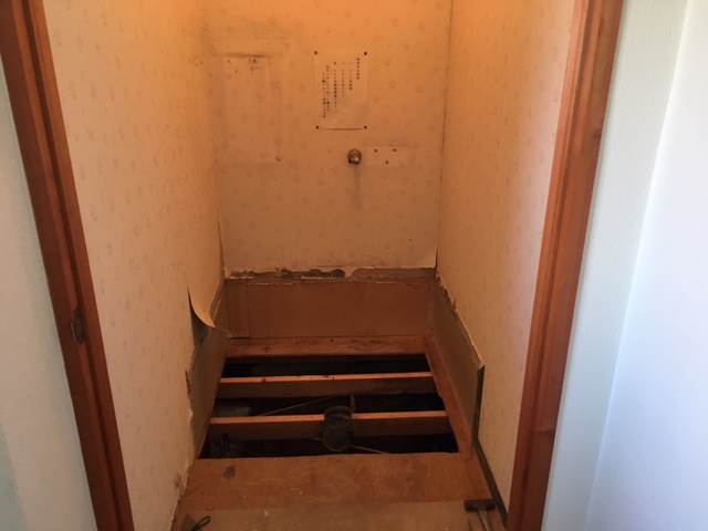 トイレ施工中