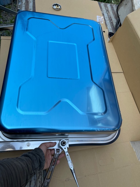 タンク組み立て