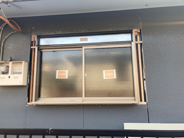 サッシ取付