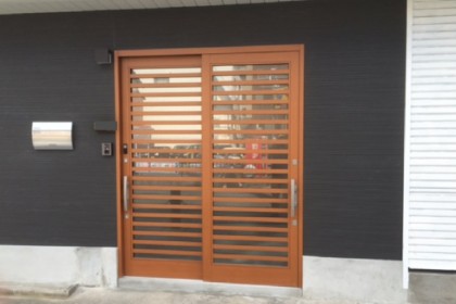 玄関ドア取替リフォーム　北九州市門司区