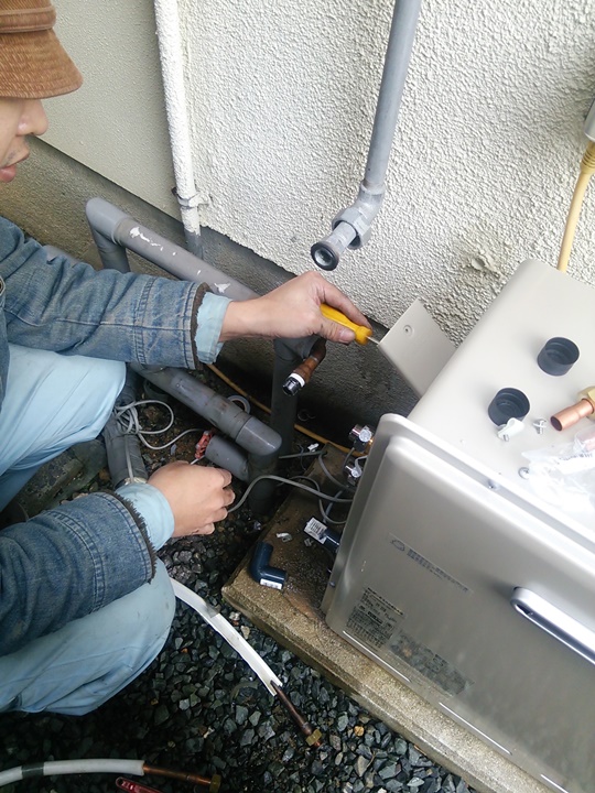 給湯器配管工事