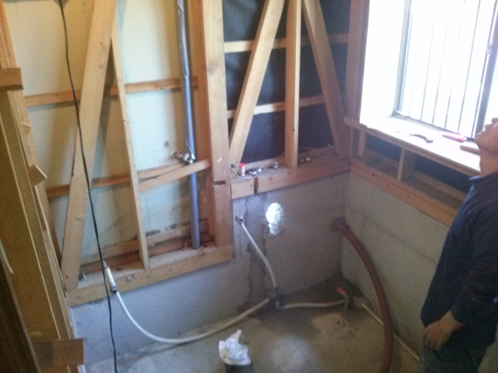 ユニットバス解体給排水工事