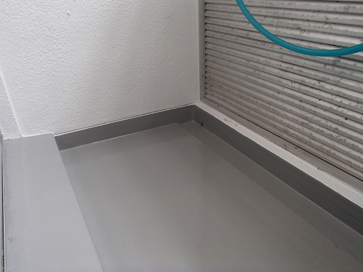 ベランダ塗膜防水工程完了