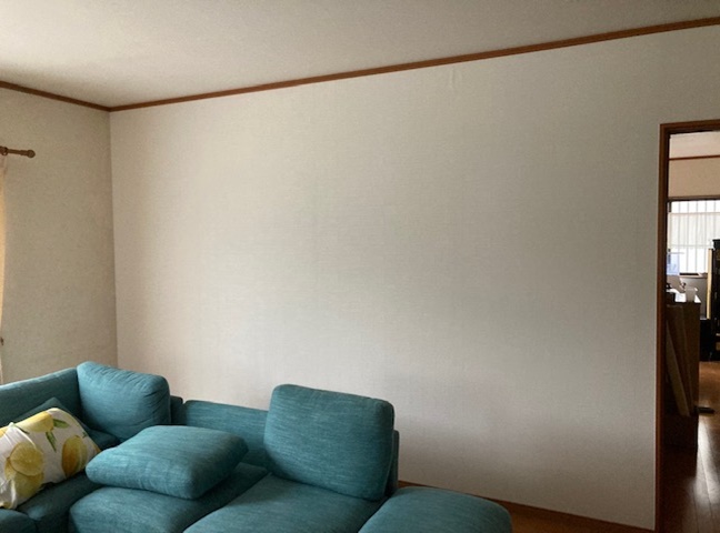 施工後<br />リビングにはいる入り口を間仕切り、プライベートが保てる部屋にしました。