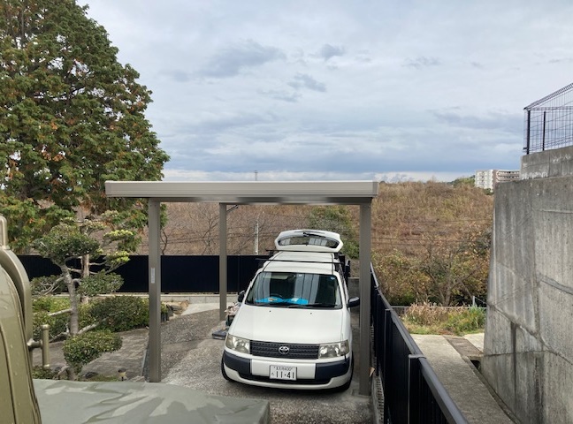 施工後<br />LIXIL　カーポートSW900タイプ１台用を設置しました。
