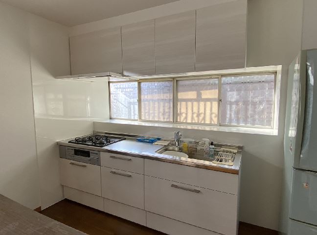 施工後<br />新しいキッチンです。<br />LIXILシエラI型2550を設置しました。<br />