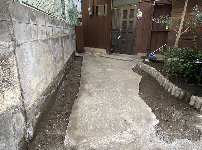 施工中<br />斫り工事施工後の様子です。<br />