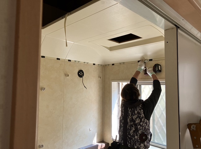 施行中<br />解体工事中の写真です。