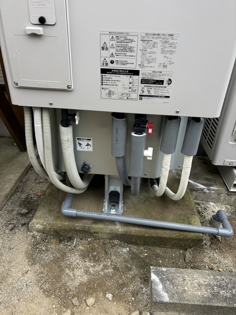 施工中<br />配管工事後です。