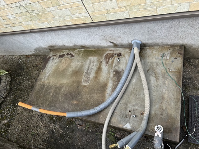 施工中<br />土間掃除後です。<br />新規機種設置後、配管、電気工事をします。