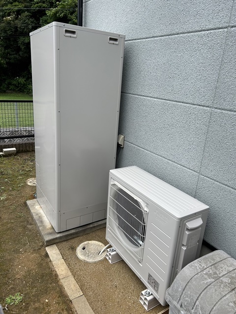 施工後<br />ヒートポンプも問題なく設置しました。