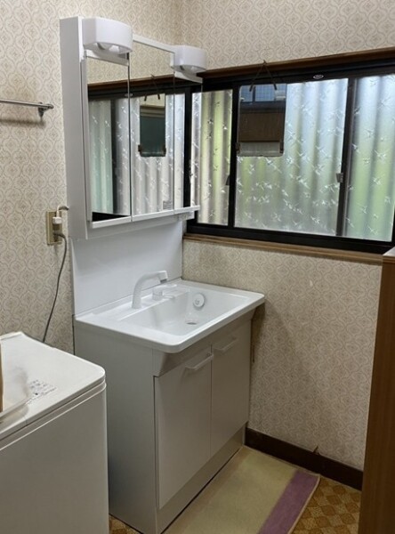 北九州市八幡西区　洗面台交換