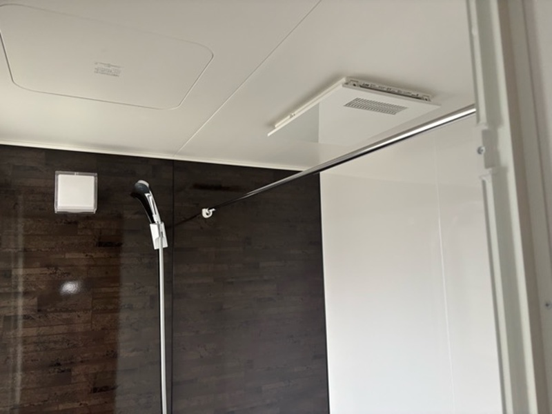 浴室換気暖房を設置しているので、洗濯物の乾燥も心配いりません。