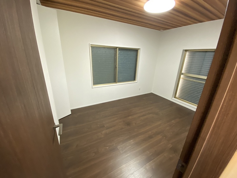 和室から洋間に変更