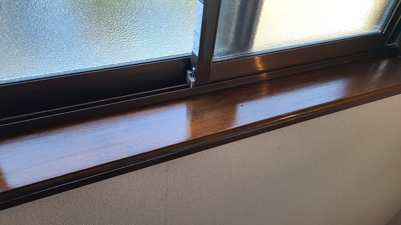 窓枠もきれいになりました。