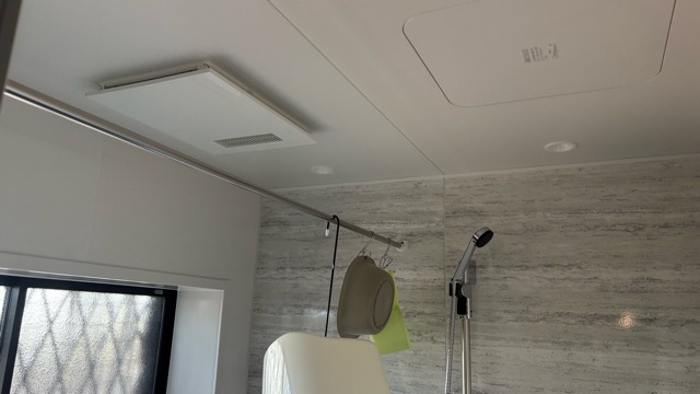 換気暖房乾燥機になりました。花粉や梅雨の季節は室内干しできて安心です。